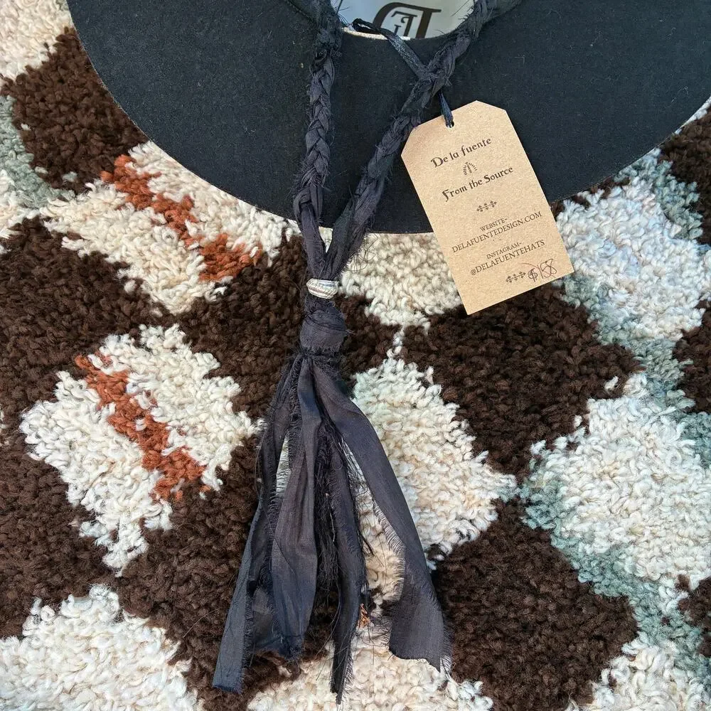 De La Fuente wool black